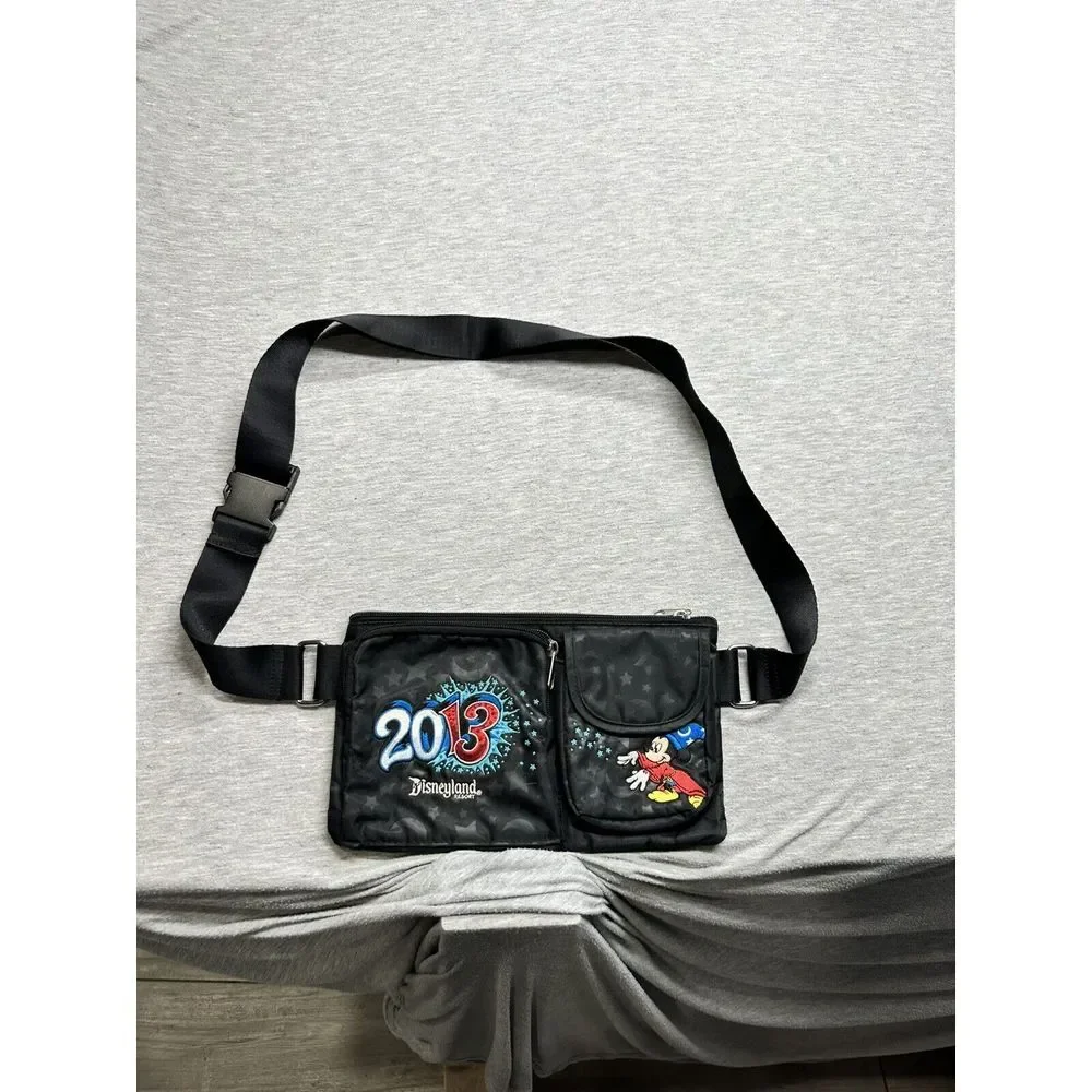 Disneyland Resort 2013 Mickey Mouse Sorcerer Adult Fanny Pack Fantasmic Bag‎